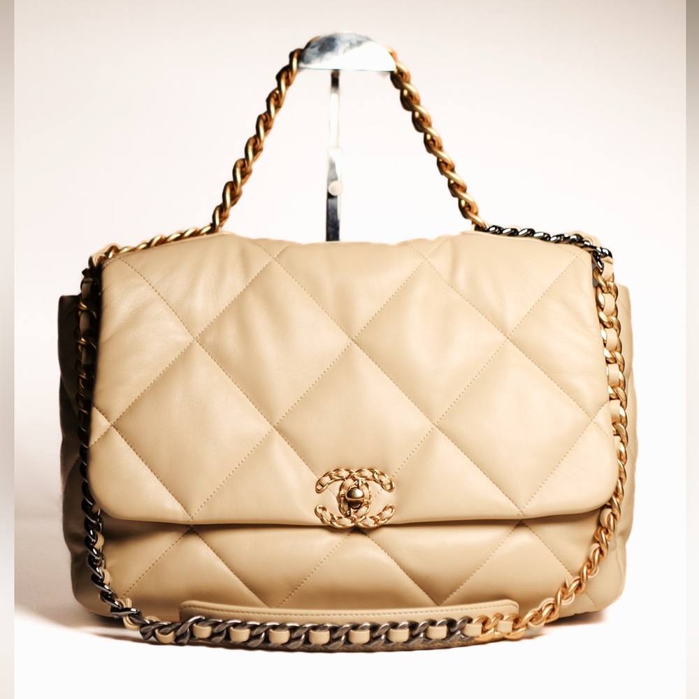 Chanel 19 Maxi Cream Quilted Goatskin tritone chai